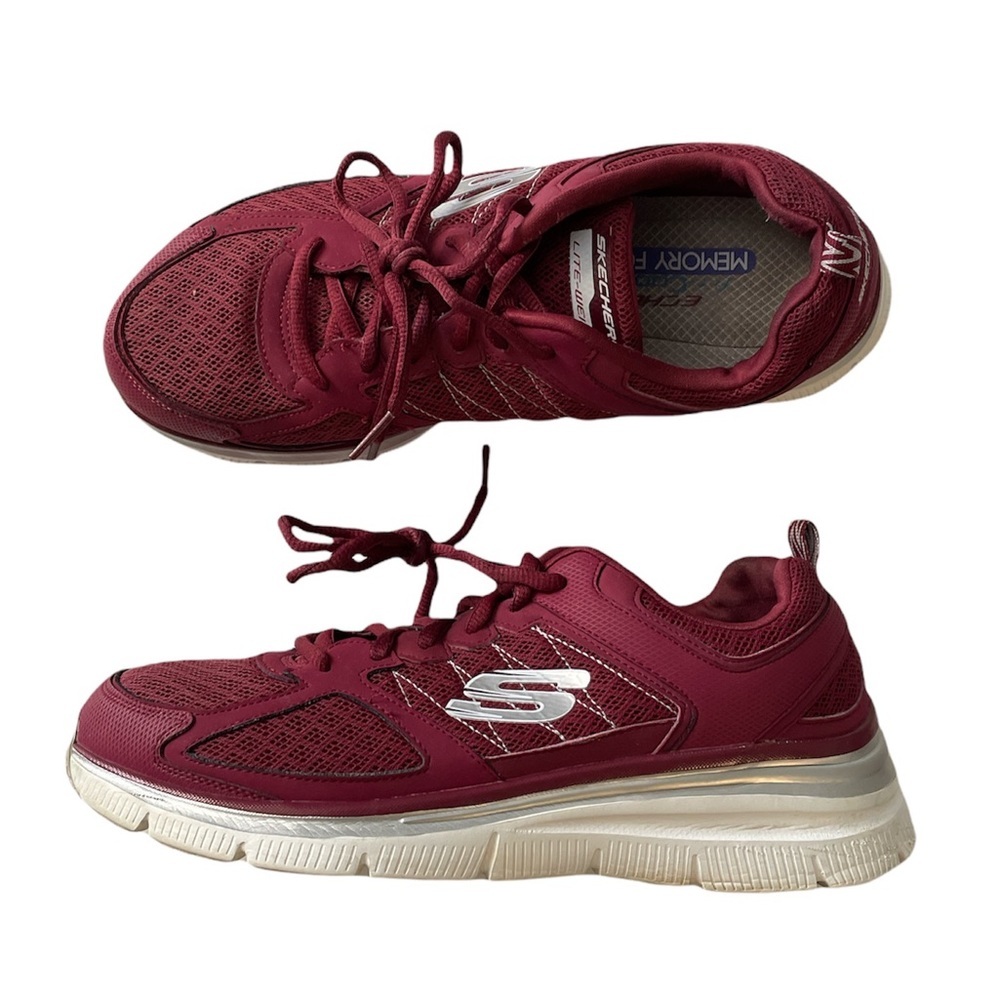 Skechers Women’s Slip On Sneakers Shoes Red Low Top Sz 11